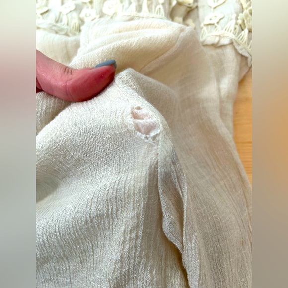 Elegant Cream Lace Trim Women's Dress Size Small - Picture 11 of 11